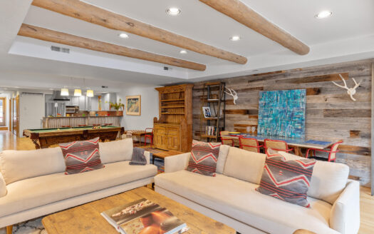 W 126 Colorado Avenue 305