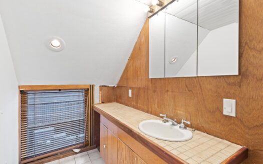 E 124 Pacific Avenue H