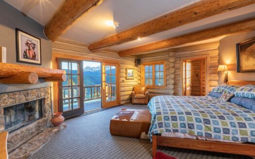 W 2045 Anderson Road