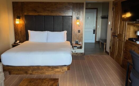 136 Country Club Drive 626 / 628