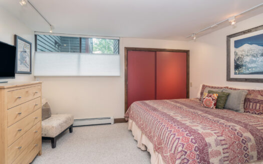 W 747 Pacific Avenue 506