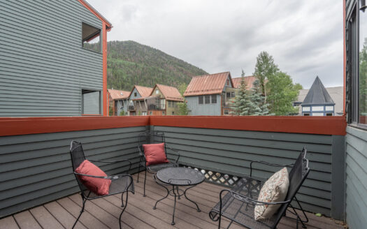 W 747 Pacific Avenue 506