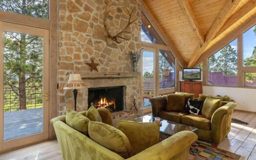 1001 Peninsula Drive