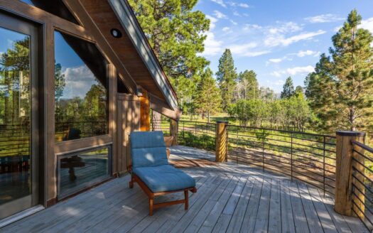 1001 Peninsula Drive