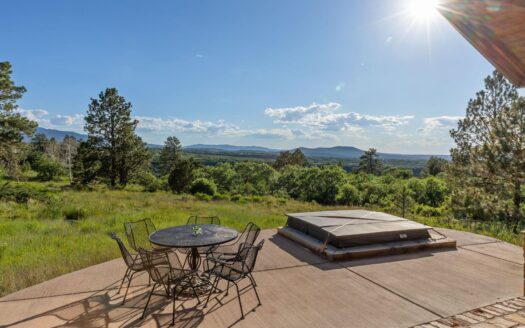 1001 Peninsula Drive