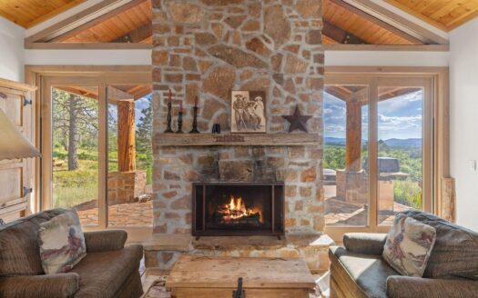 1001 Peninsula Drive