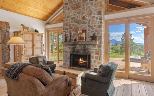 1001 Peninsula Drive