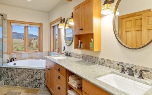 E 1010 Anderson Road