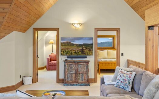 E 1010 Anderson Road