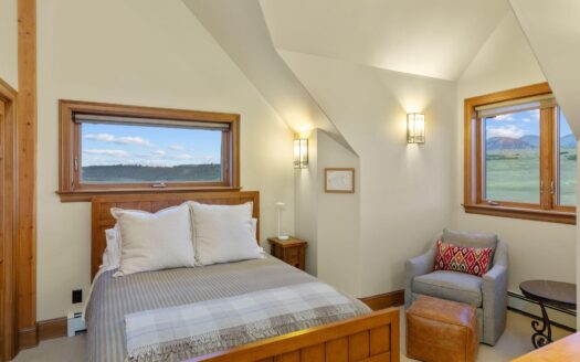 E 1010 Anderson Road