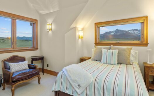 E 1010 Anderson Road