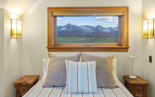 E 1010 Anderson Road