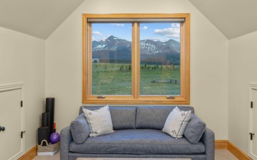 E 1010 Anderson Road