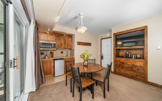 136 Country Club Drive 451