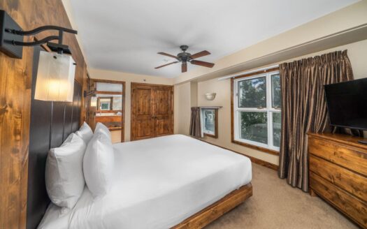 136 Country Club Drive 451