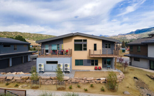 193 Riverfront Lane #200