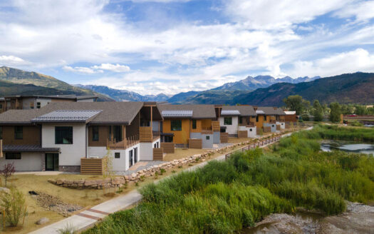 176 Alpine Loop, #301 M2 302