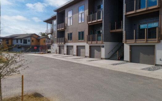 176 Alpine Loop, #301 M2 302