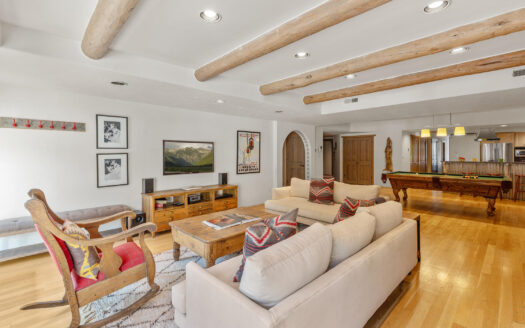 W 126 Colorado Avenue 305