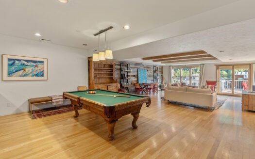 W 126 Colorado Avenue 305