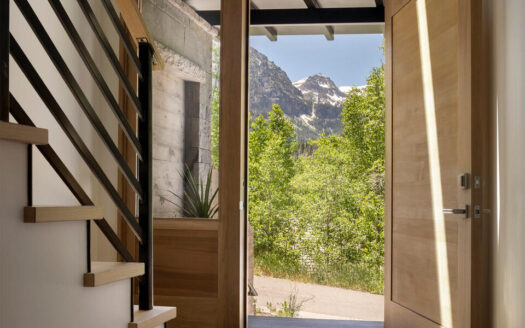 E 653 Pandora Avenue