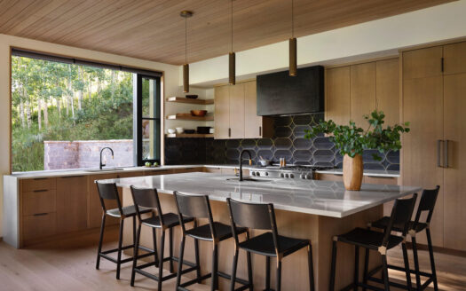 E 653 Pandora Avenue