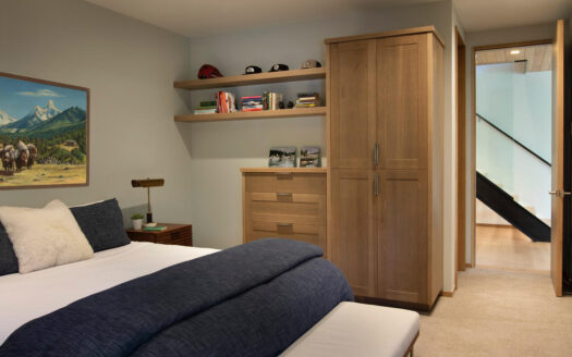 E 653 Pandora Avenue