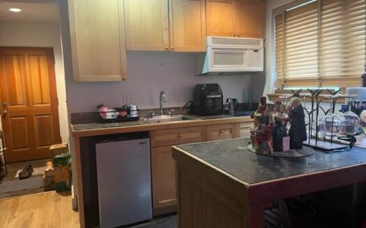 W 619 Columbia Avenue D101