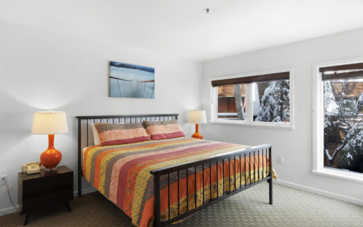 S 301 Pine Street 215