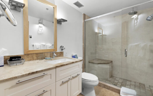 S 301 Pine Street 215