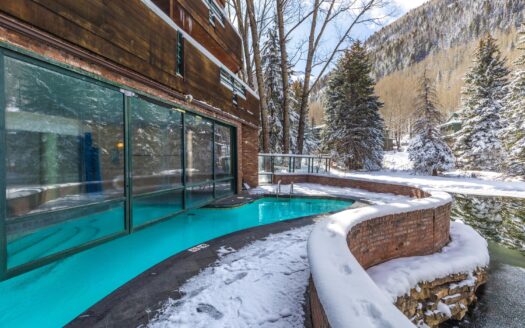 S 301 Pine Street 215