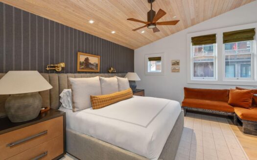 S 123 Spruce Street PH-AR & C-1