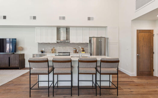 199 Riverfront Lane 101