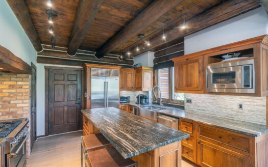 131 Vischer Drive