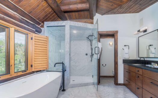 131 Vischer Drive