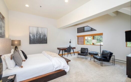 135 San Joaquin Road