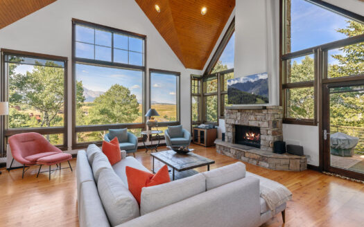 209 Knoll Estates Drive