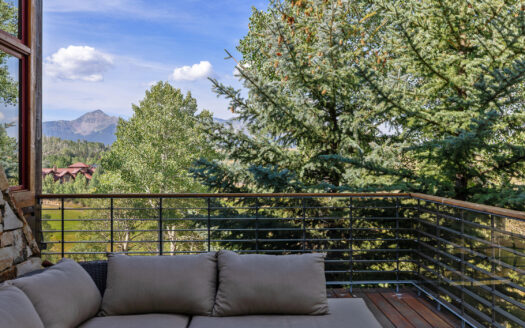209 Knoll Estates Drive