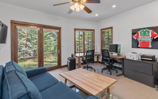 209 Knoll Estates Drive