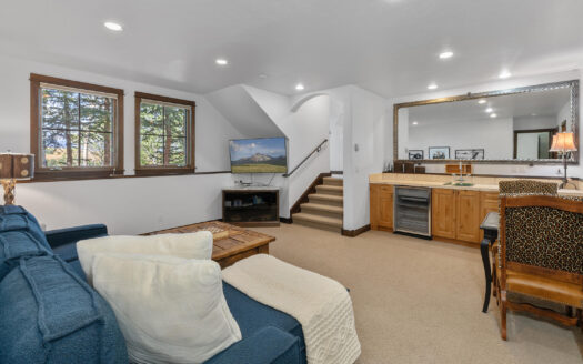 209 Knoll Estates Drive