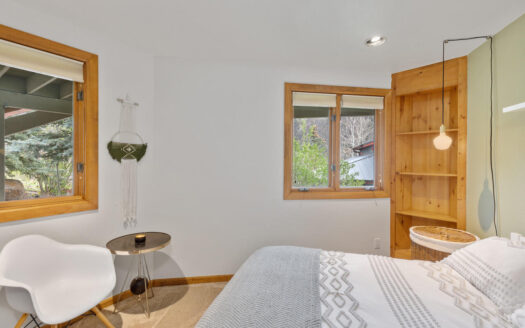 209 Hillside Lane Lane