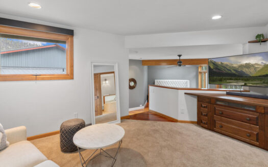 209 Hillside Lane Lane