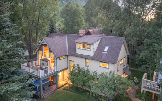 E 485 Colorado Avenue