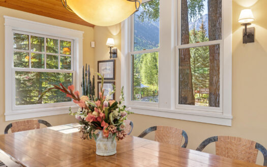 E 485 Colorado Avenue