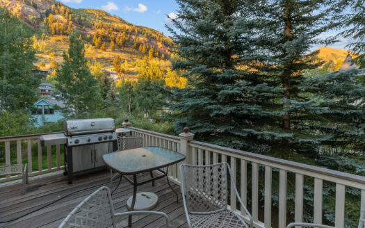 E 485 Colorado Avenue