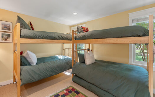 E 485 Colorado Avenue