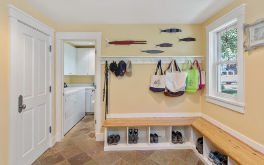 E 485 Colorado Avenue