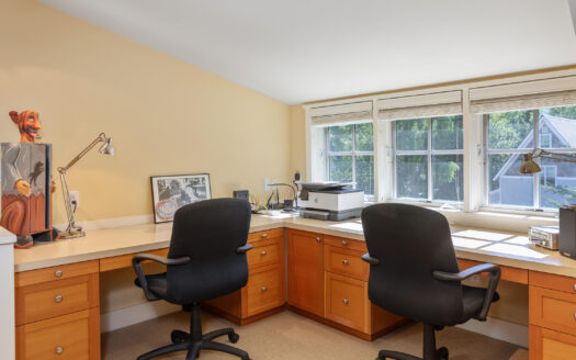 E 485 Colorado Avenue