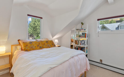 E 485 Colorado Avenue