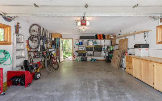 E 485 Colorado Avenue